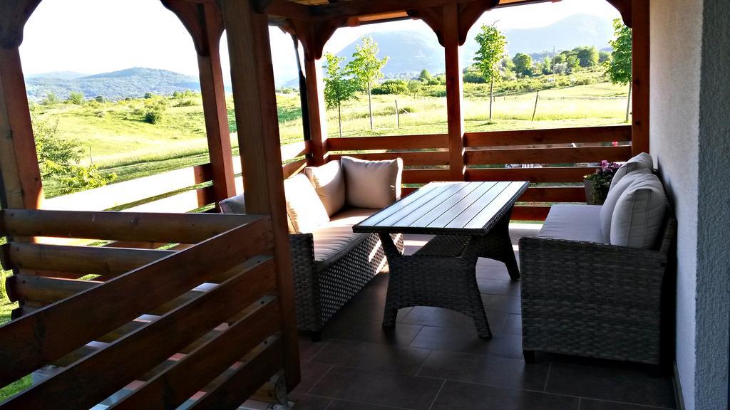 Apartment Lipa Irinovac Εξωτερικό φωτογραφία